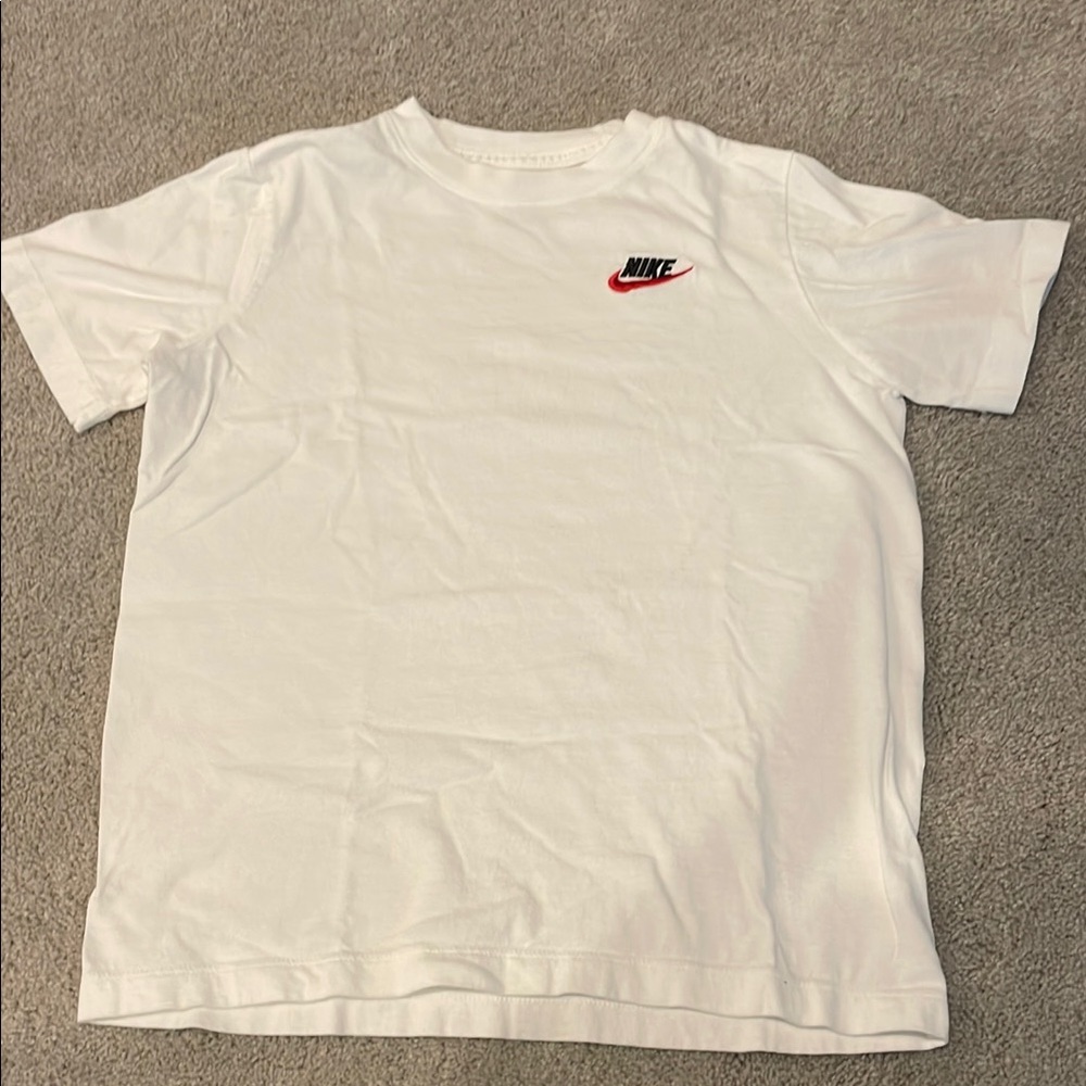 Nike kids white T-shirt